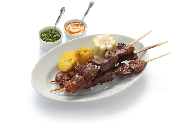 Anticuchos Ahumados con Humo Líquido